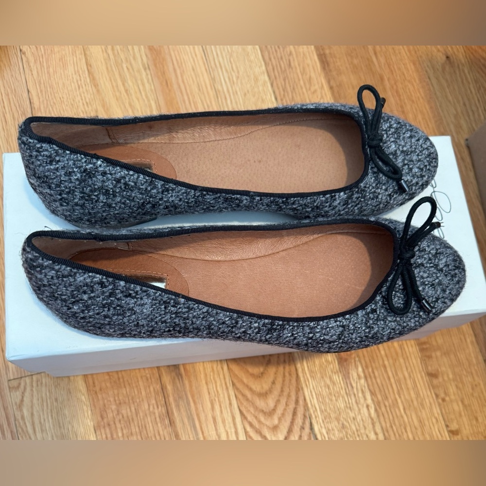 Nordstrom Black and Gray Boucle Flats